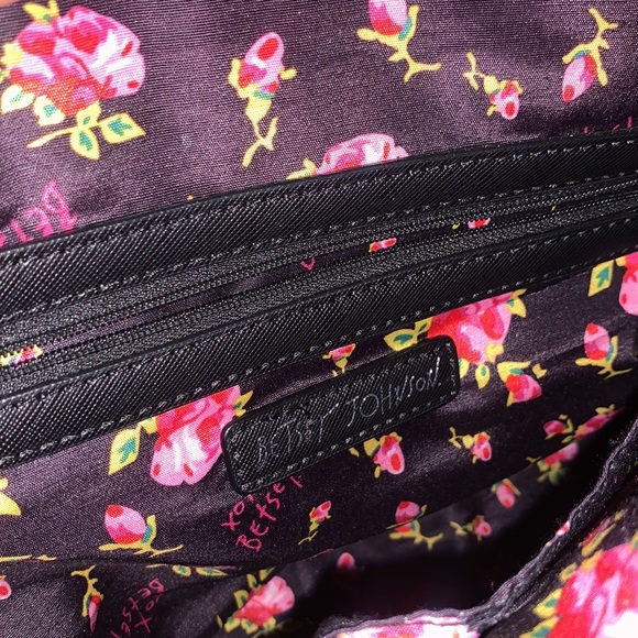 2 ✌🏾 Betsey Johnson purses! BUNDLE deal! - Picture 14 of 16